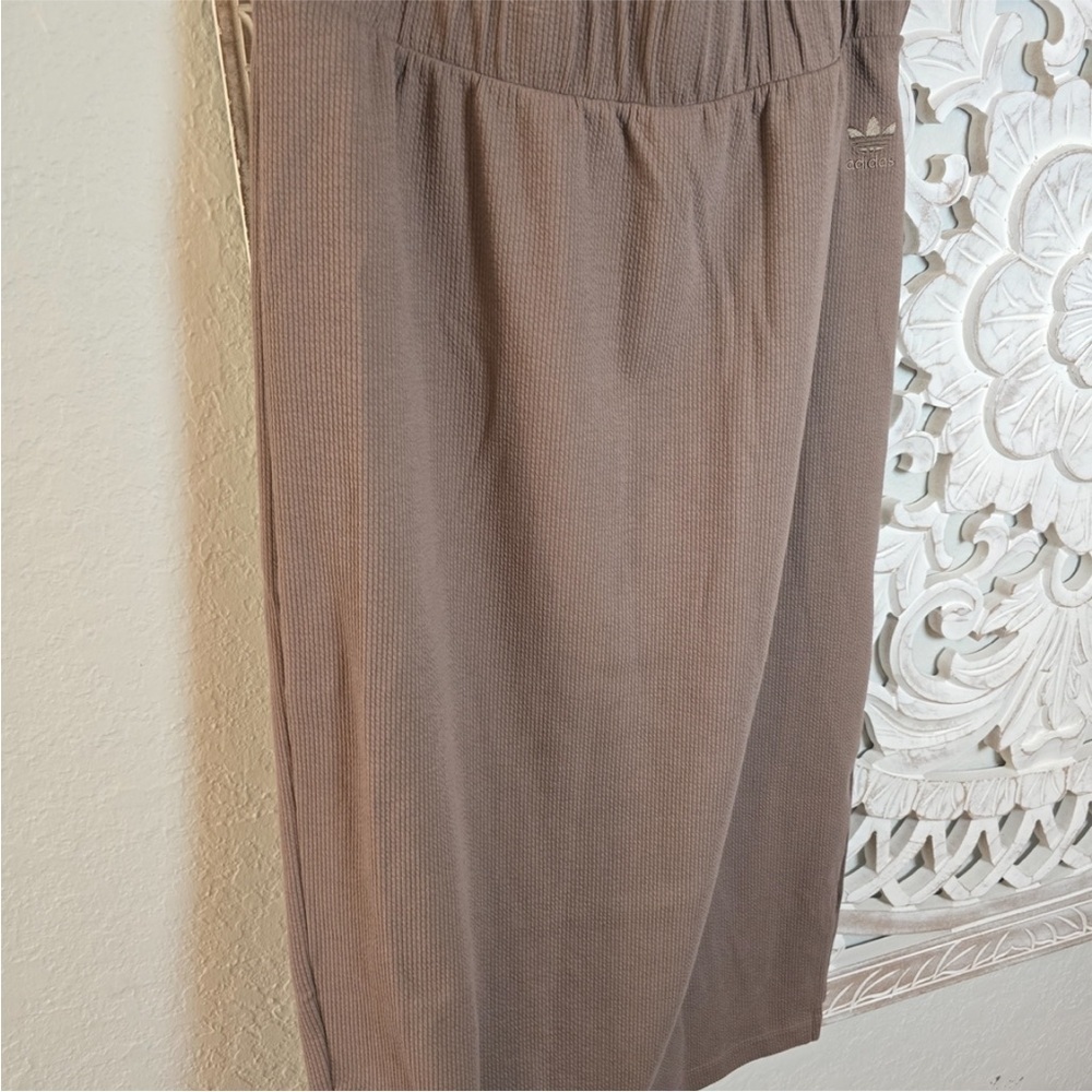 Adidas Originals Women's Sportwear Fit Ribbed Midi Skirt Taupe Size L - Picture 7 of 9
